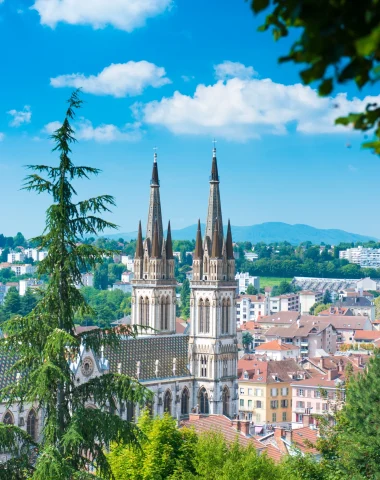 Découvrez Voiron à pied sur une journée