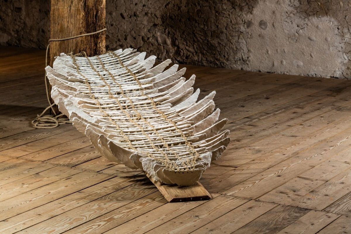 Installation céramique de Bénédicte Vallet