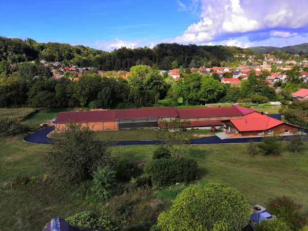 Vente de fromage de chèvre au GAEC entre Fure et Tour