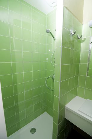 Chataignier Tilleul bathroom