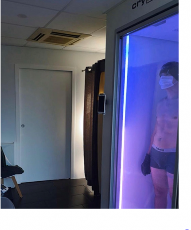 whole body cryotherapy cabin
