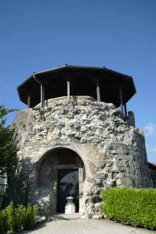 mittelalterlicher Turm