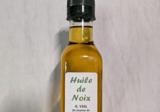 Vente de noix et huile de noix bio à la ferme Guillaume Vial