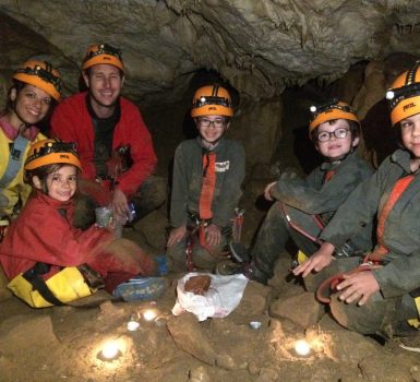 Initiation spéléo à la Grotte de St Aupre avec Acet’eau