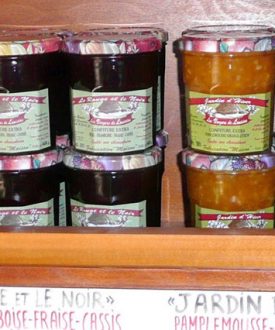 Vente de confitures aux Vergers de Louisias