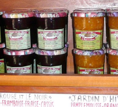 Vente de confitures aux Vergers de Louisias