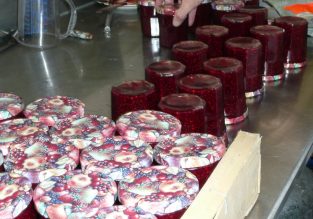 Vente de confitures aux Vergers de Louisias