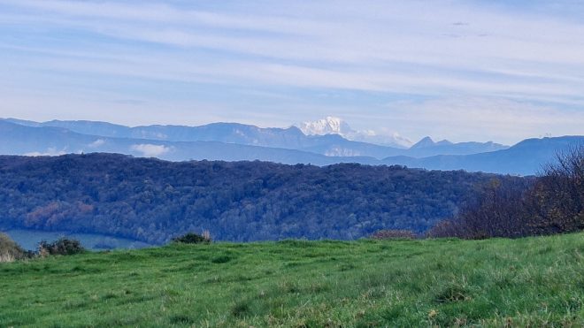 Vue sur le Mont Blanc du sommet de la Sylve Bénite