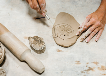 Atelier de Lulu : Sculptures islamiques à l’argile_Voiron