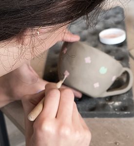 Atelier poterie adulte : Je crée et décore ma tasse