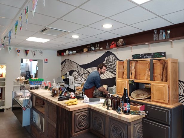 Bar