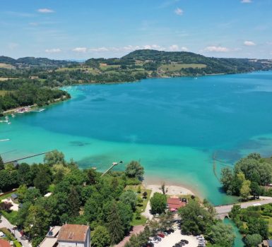 Boucle cyclo à partir de La Belle Via : Le Lac de Paladru