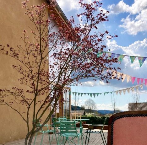Le Café des Eaux Sauvages à Bilieu