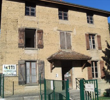 Exposition : Petits plaisirs et petits prix