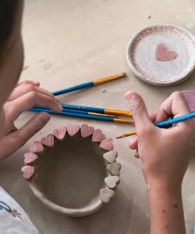 Atelier poterie enfant : Je crée et décore une soucoupe et un pot