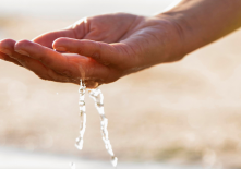 Débat mouvant : L’eau est-elle une marchandise comme les autres ?