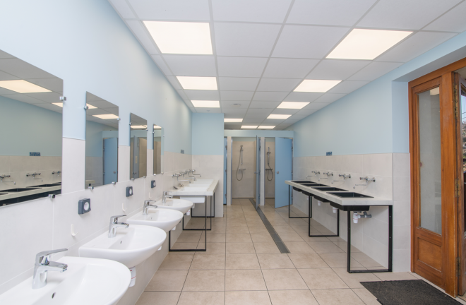 Sanitaires refaits à neuf