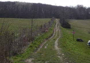 La Croix des Cochettes, un panorama sur le lac de Paladru