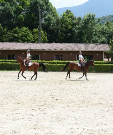 Les Écuries de Crossey