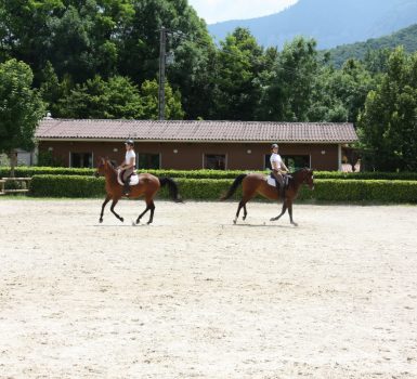 Les Écuries de Crossey